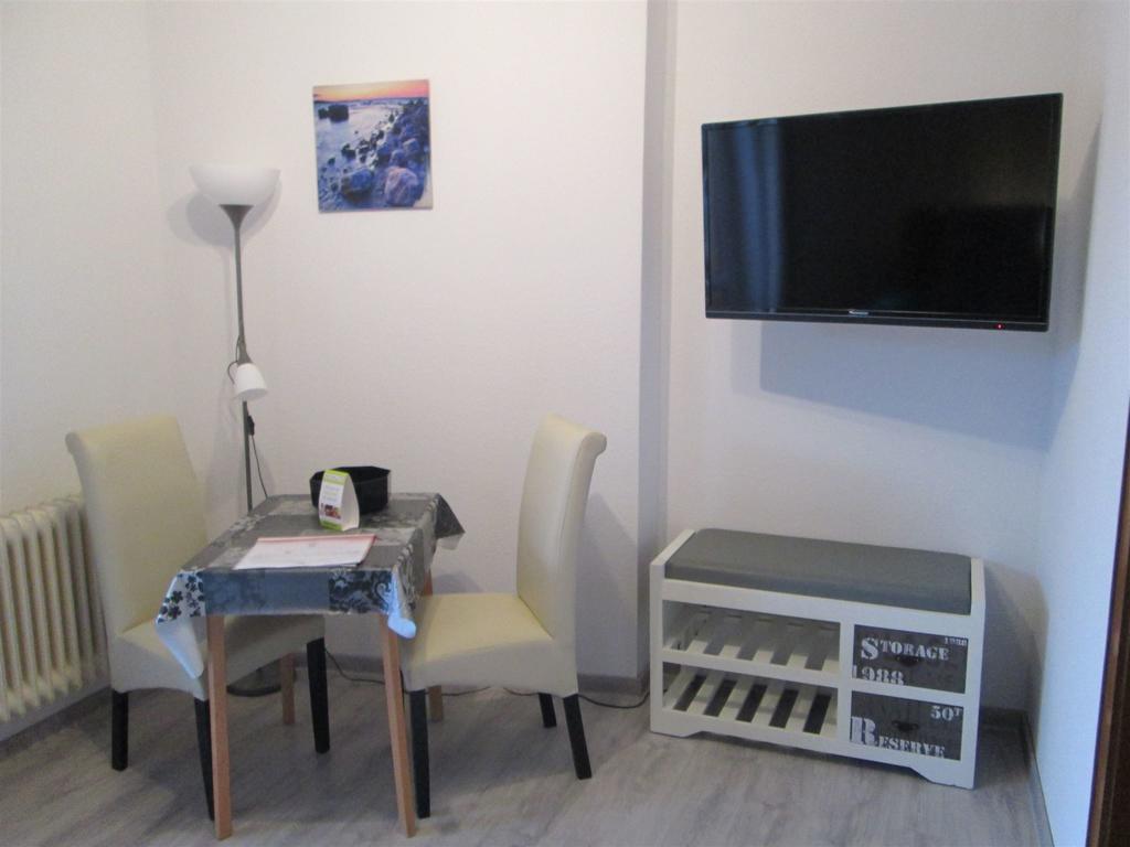 Appartment Vermietung Luetje ビューズム エクステリア 写真
