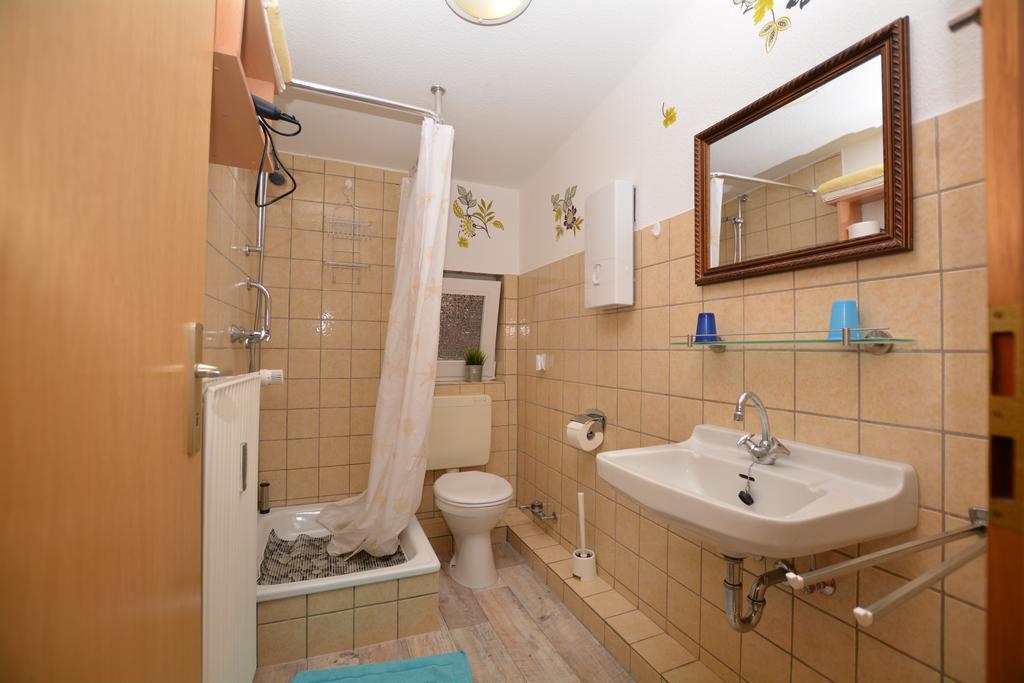 Appartment Vermietung Luetje ビューズム エクステリア 写真