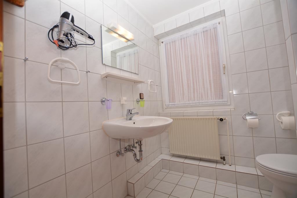 Appartment Vermietung Luetje ビューズム エクステリア 写真