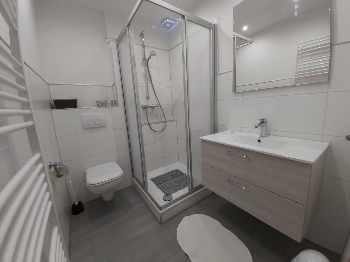 Appartment Vermietung Luetje ビューズム エクステリア 写真